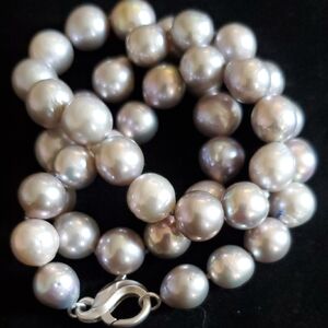 Necklace 925 gray freshwater pearls , 124.1 grms.  22"